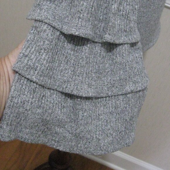 WHBM Ruffled Cuff Long Sleeve Stretch Knit Top sz XS Gray - Picture 5 of 10